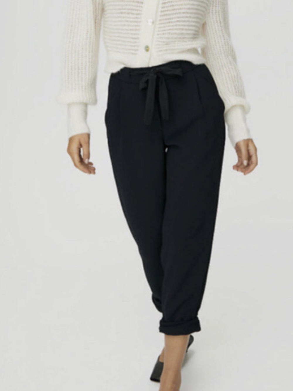 Aritzia Wilfred Women Black High Rise Allant Cropped Regular Pants Size 00 (F)